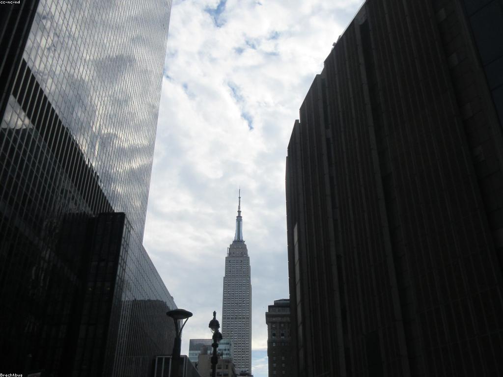 ដំណឹងនិងព្រឹត្តិការណ៍នៅក្នុងសង្គមសម័យថ្មី